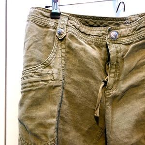 Athleta linen cargo pants olive green